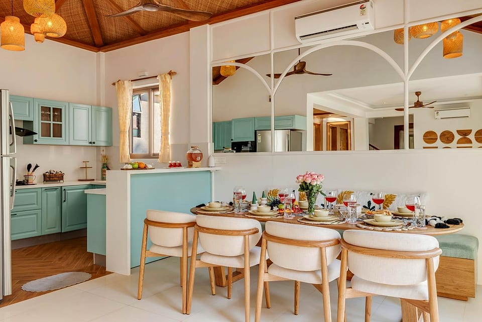 Casa Keval, kitchen and dining under the timber ceiling