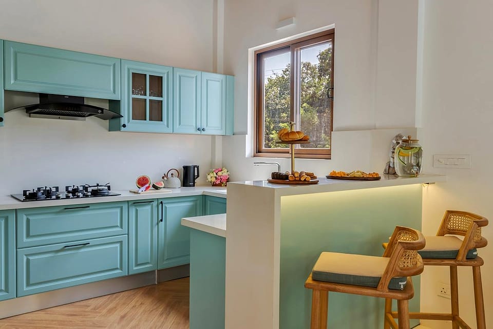 Casa Keval, breakfast counter and bar stools
